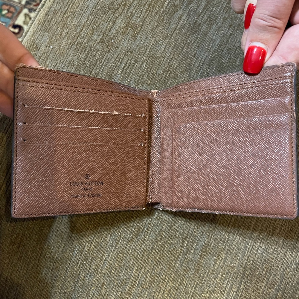 Wallet - Picture 5 of 6